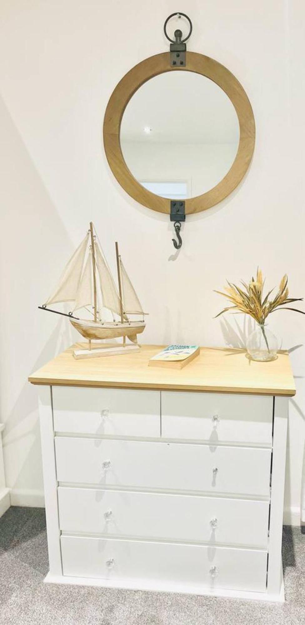 Stunning 3 Double Bedroom Beach Front Apartment Portsmouth Eksteriør billede